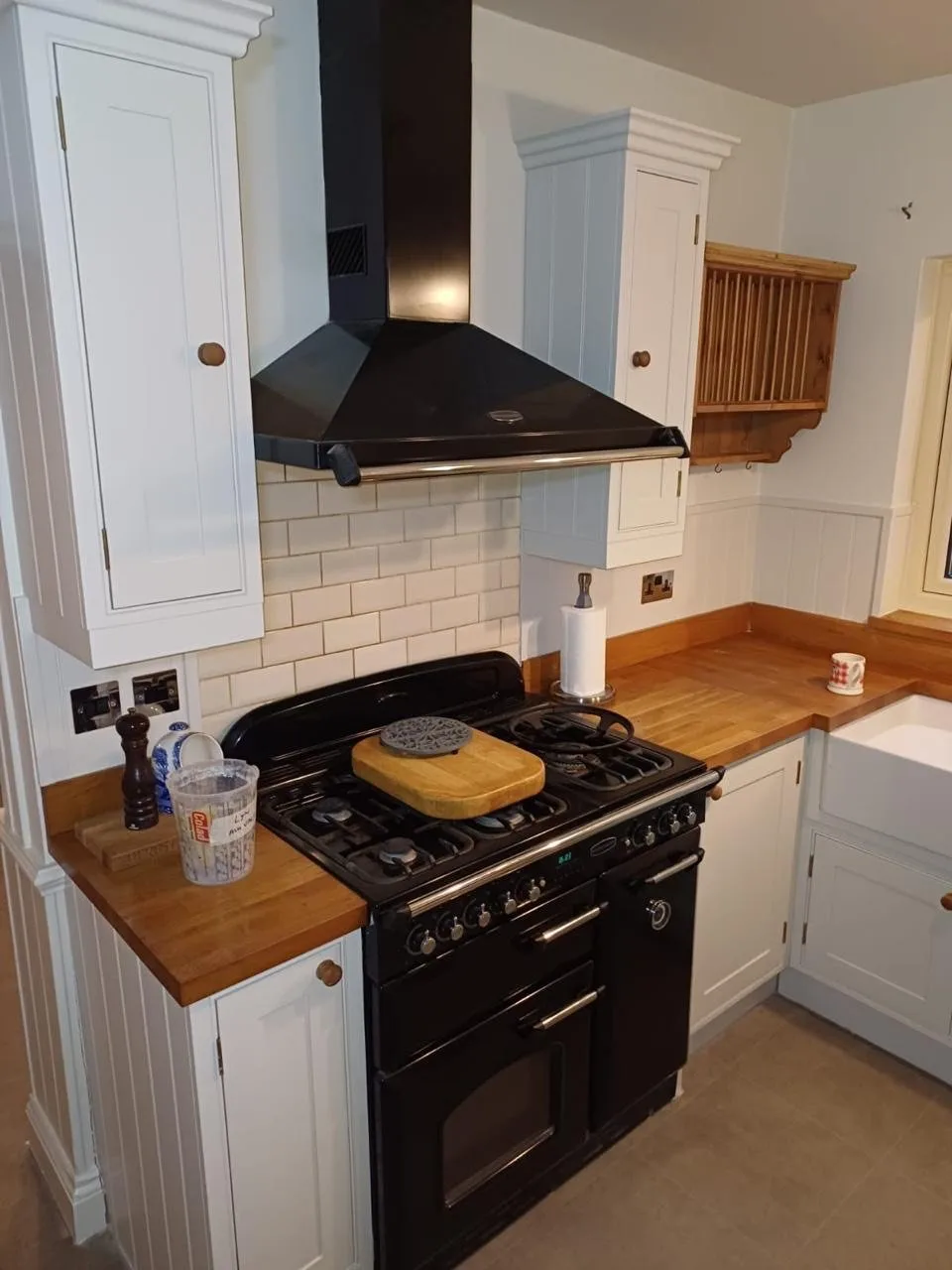 Spray finished cabinetry and woodwork by the Bourne Decorators bespoke spraying unit