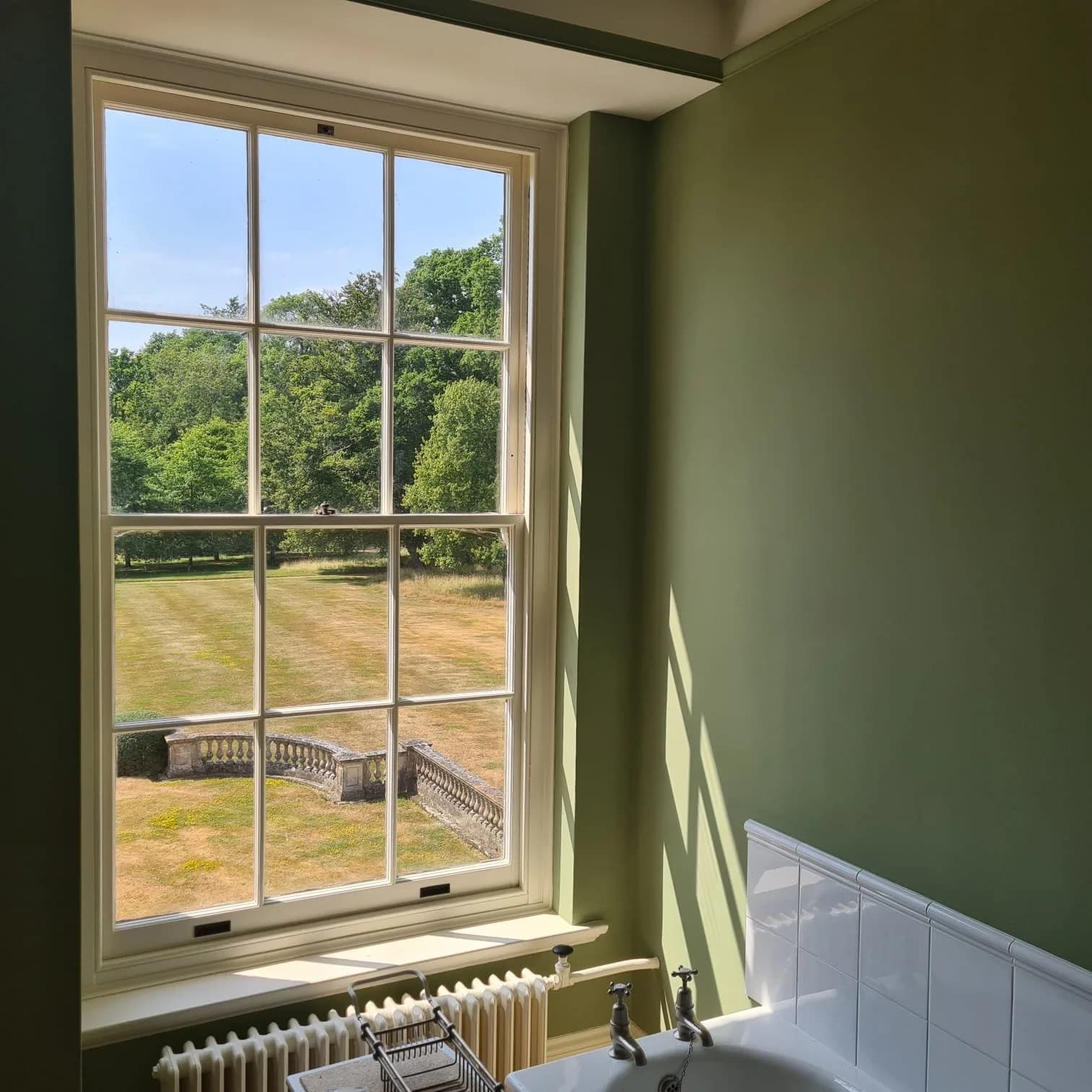 Spray finished cabinetry and woodwork by the Bourne Decorators bespoke spraying unit
