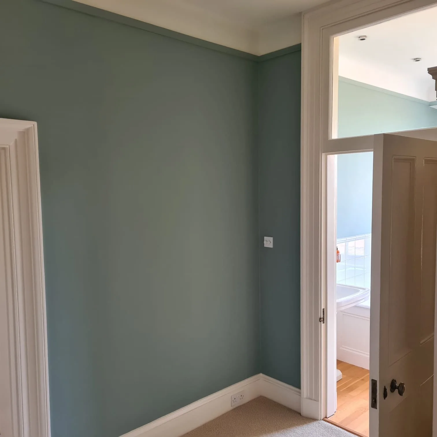Spray finished cabinetry and woodwork by the Bourne Decorators bespoke spraying unit