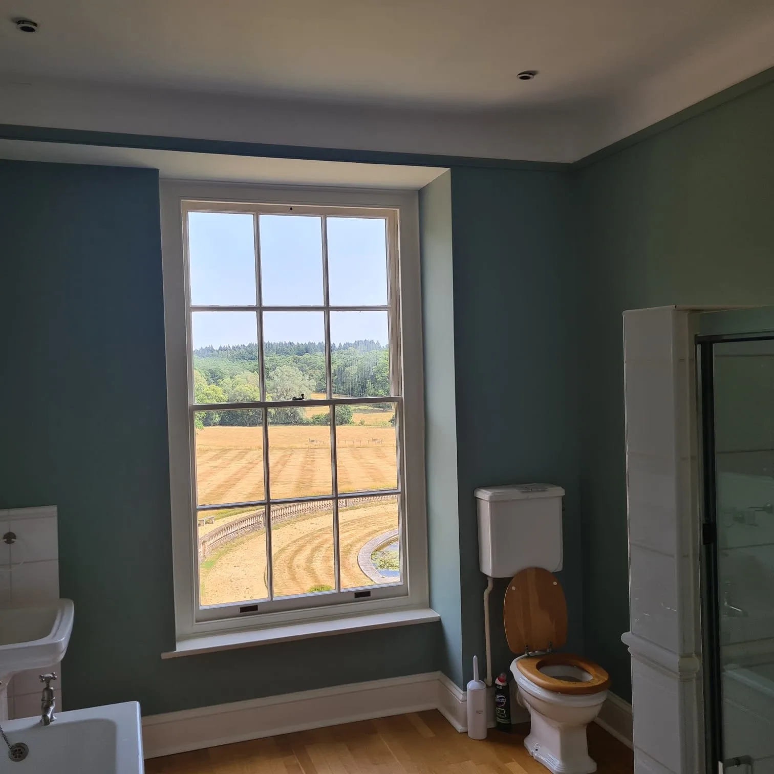 Spray finished cabinetry and woodwork by the Bourne Decorators bespoke spraying unit