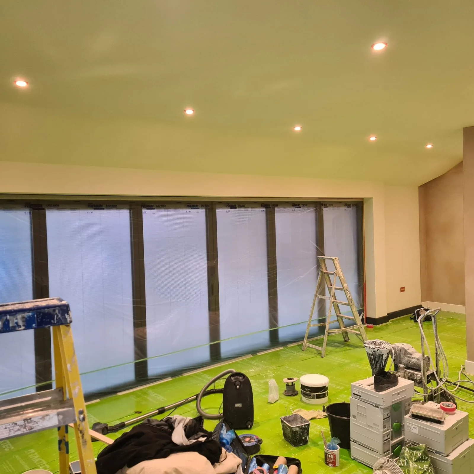 Spray finished cabinetry and woodwork by the Bourne Decorators bespoke spraying unit