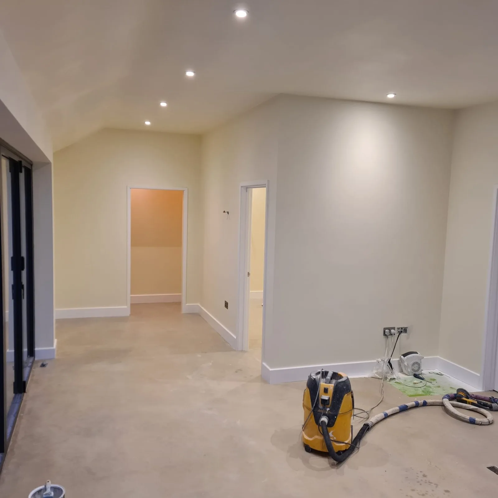 Spray finished cabinetry and woodwork by the Bourne Decorators bespoke spraying unit